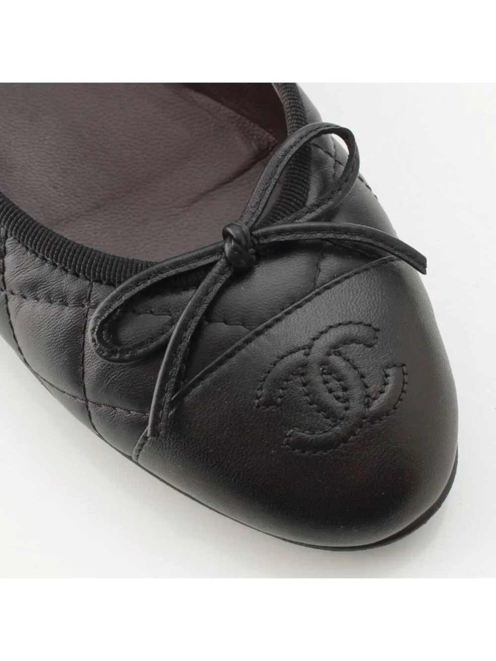 Chanel Leather CC Logo Quilted Ballerina Flat Pumps Shoes Black 35c
